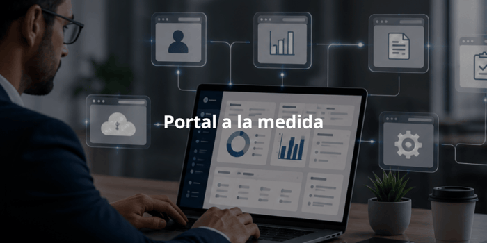 Profesional utilizando un portal empresarial personalizado para centralizar información y automatizar procesos de negocio